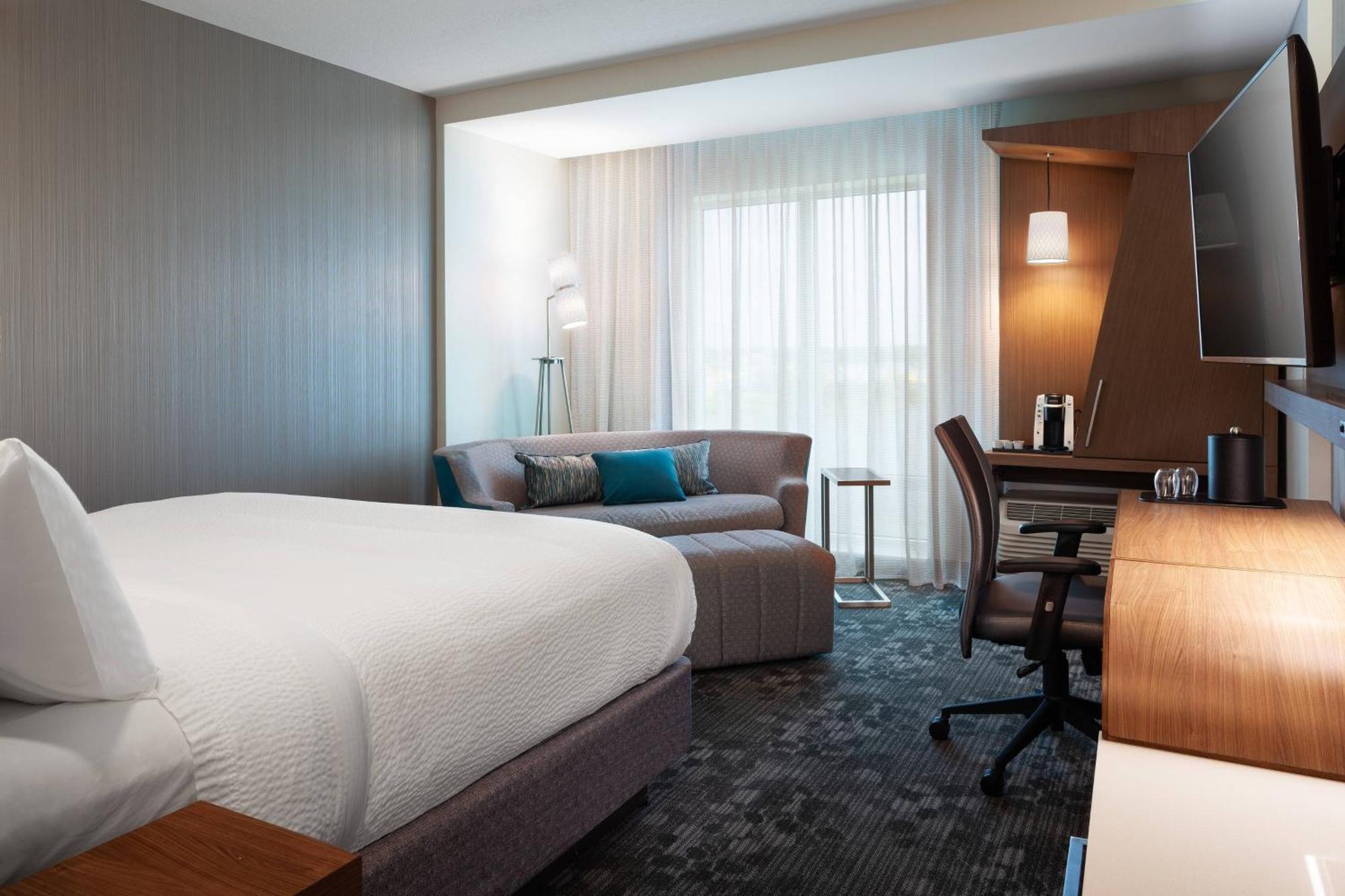 מלון Courtyard By Marriott ווינטר הייבן מראה חיצוני תמונה