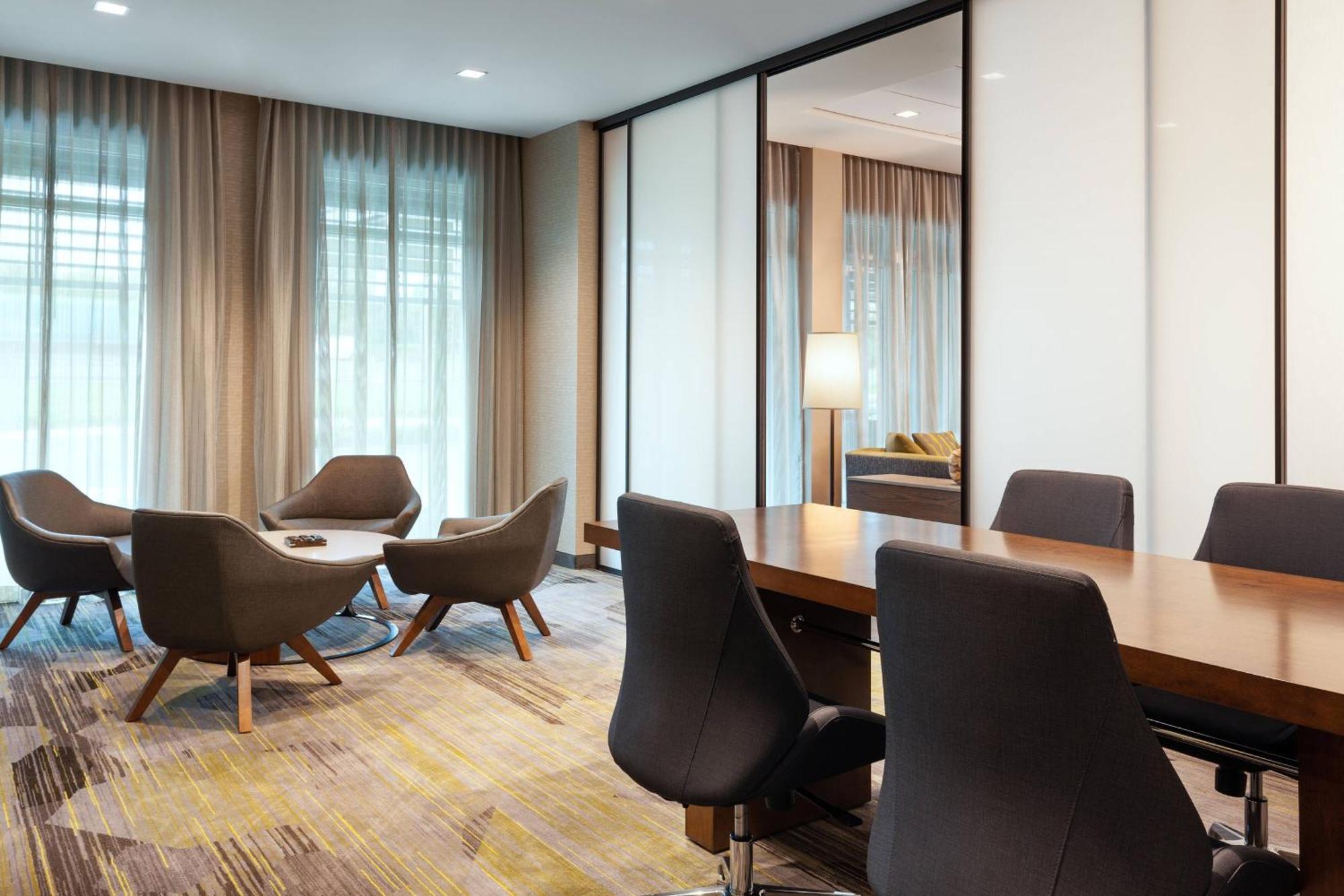 מלון Courtyard By Marriott ווינטר הייבן מראה חיצוני תמונה