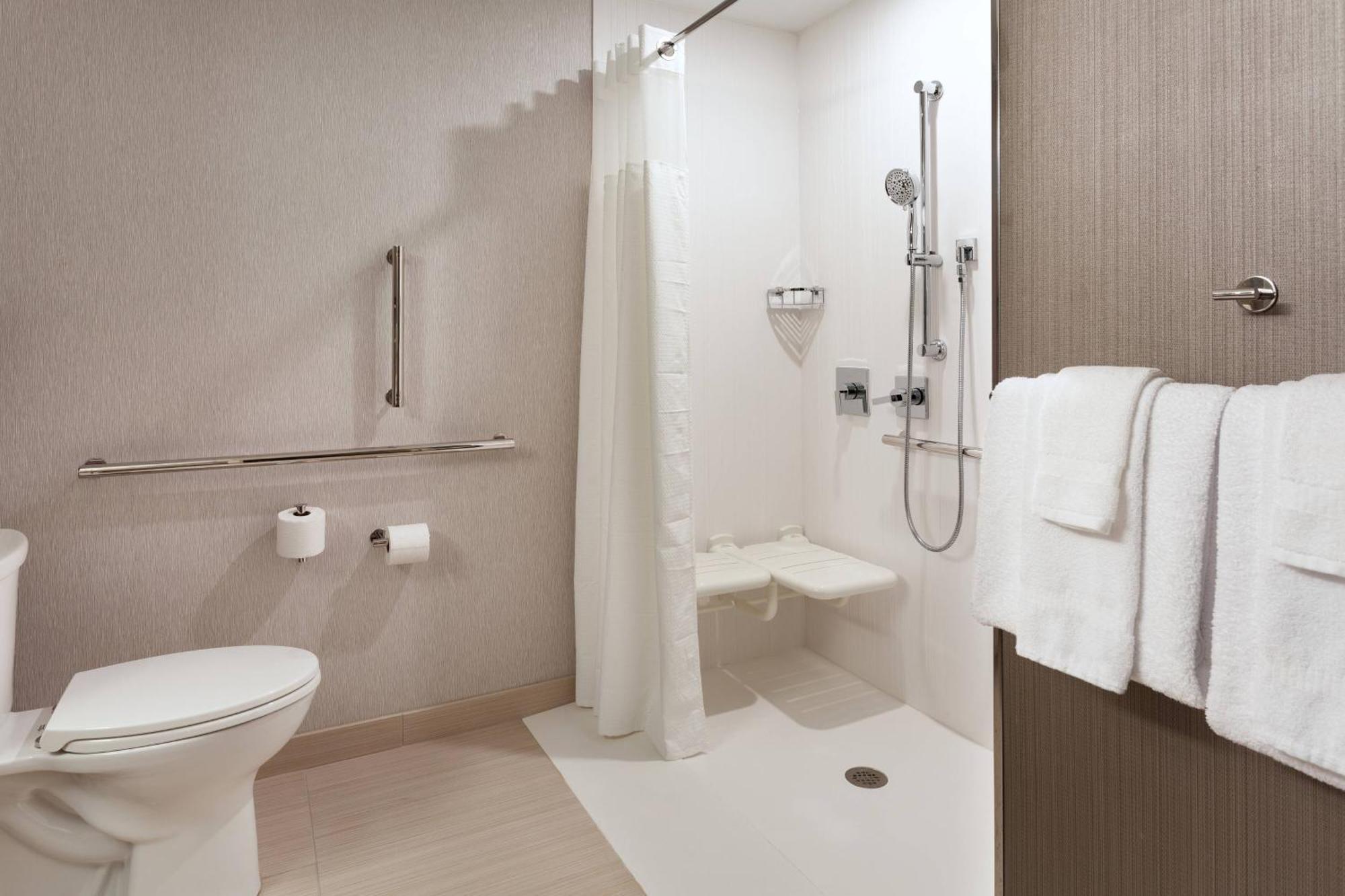 מלון Courtyard By Marriott ווינטר הייבן מראה חיצוני תמונה