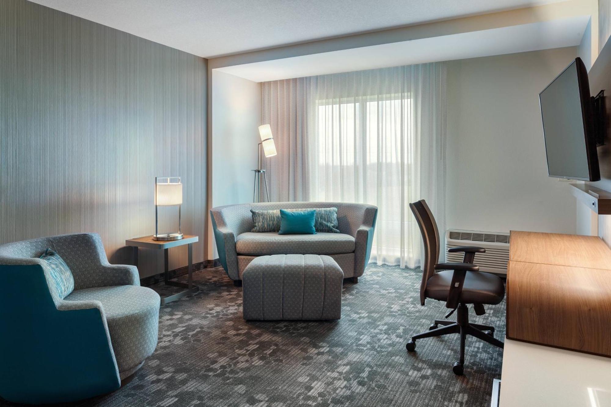 מלון Courtyard By Marriott ווינטר הייבן מראה חיצוני תמונה