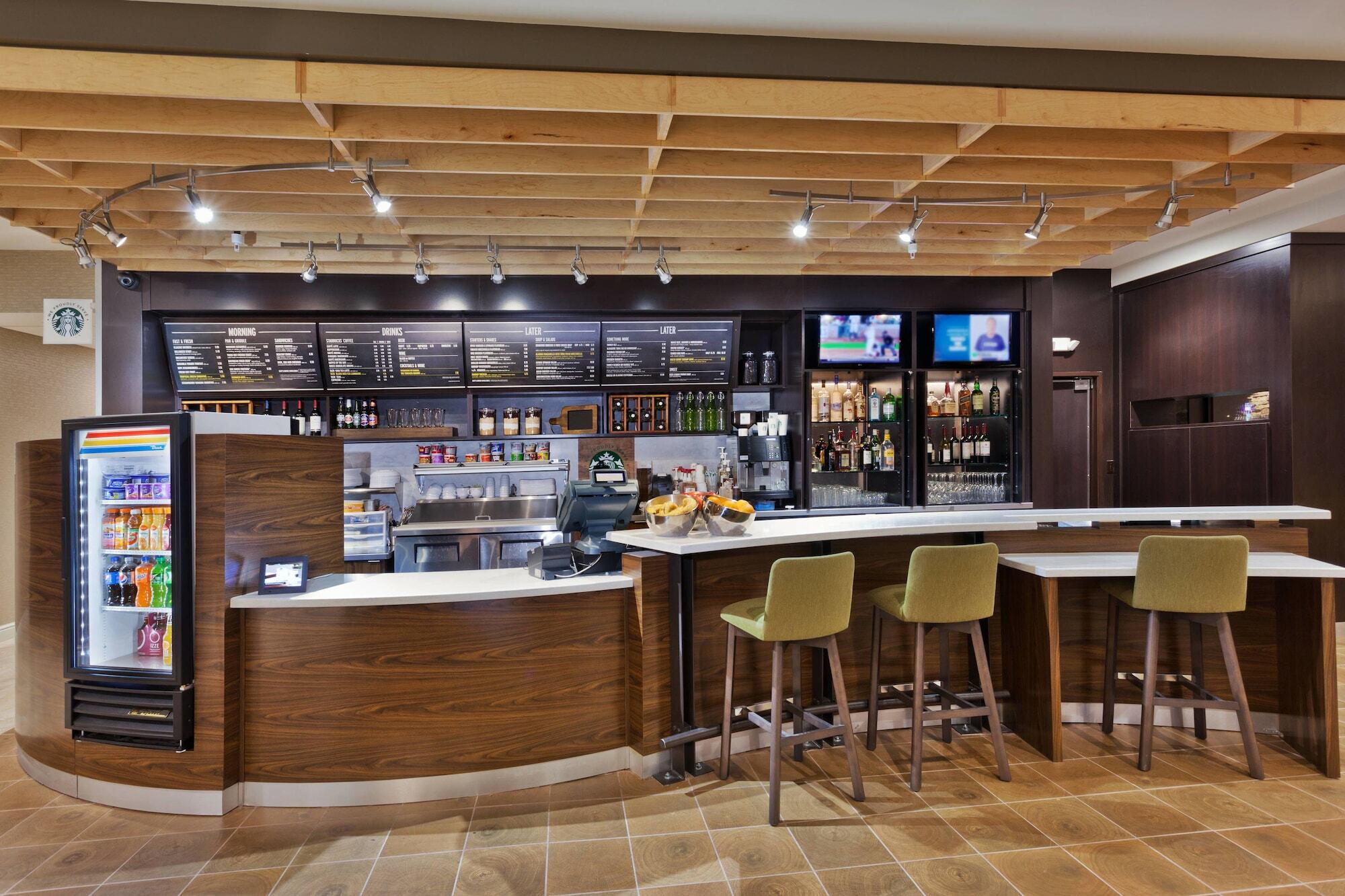 מלון Courtyard By Marriott ווינטר הייבן מראה חיצוני תמונה